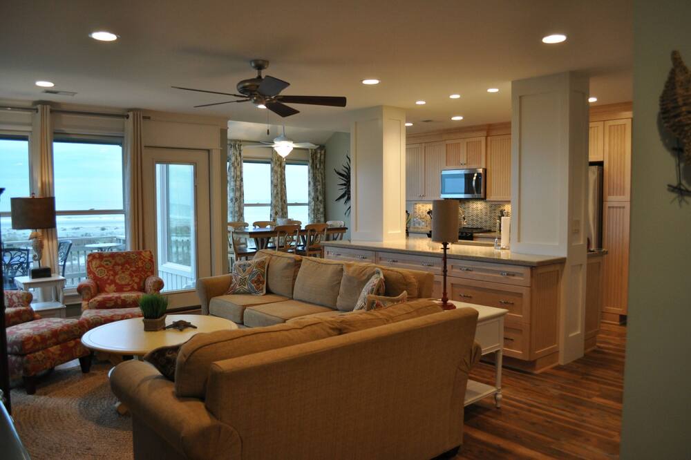 Photo of Livingroom in Saint Helena Island