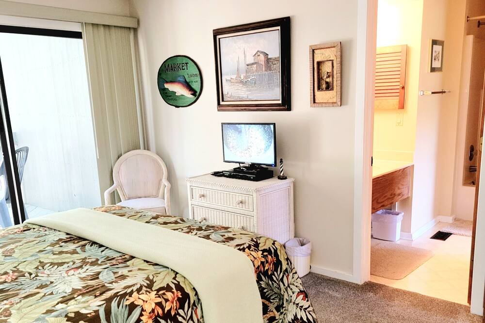 Photo of Bathroom in Ocean Ridge