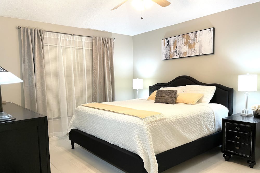 Photo of Bedroom in Westridge