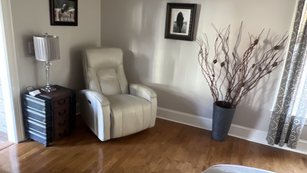 Photo of Livingroom in Taylors