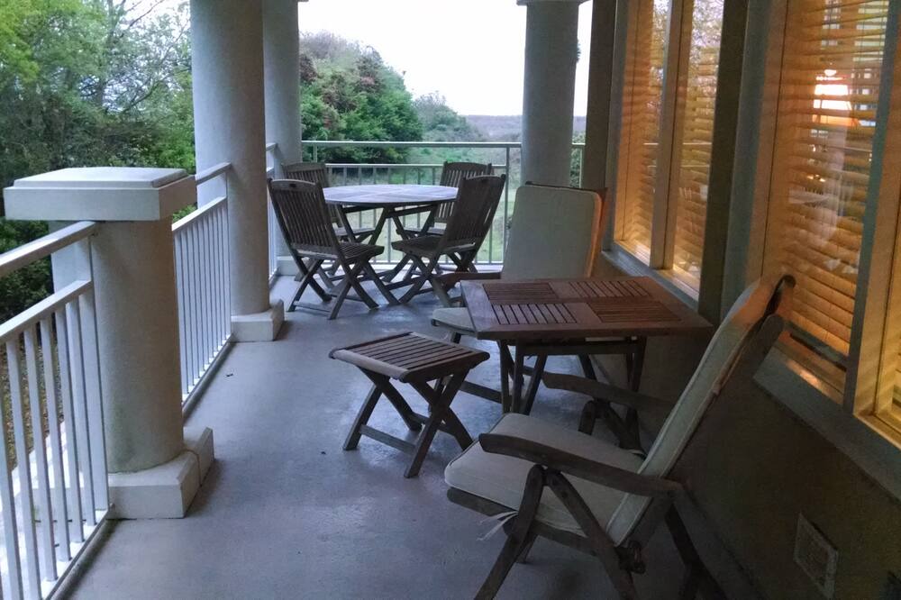 Photo of Patio Balcony in Daufuskie Island