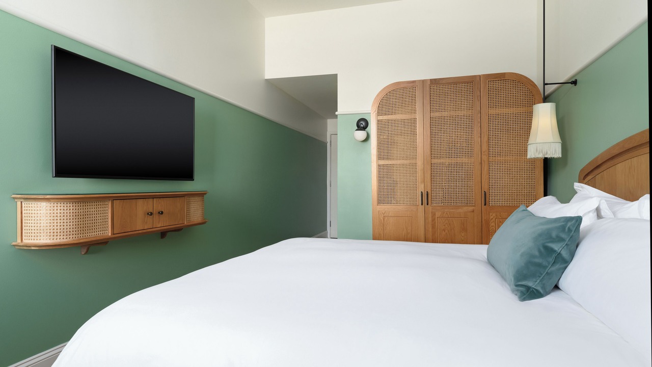 Photo of Bedroom in Historic District - North