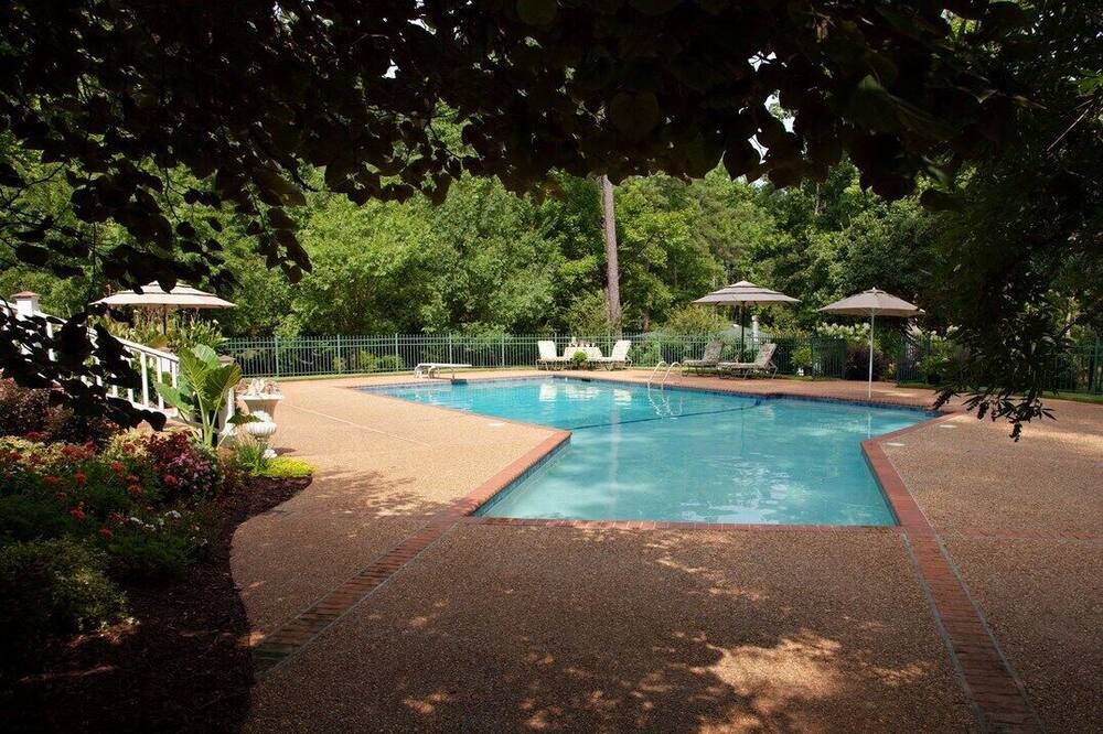 Photo of Outdoor in Appling
