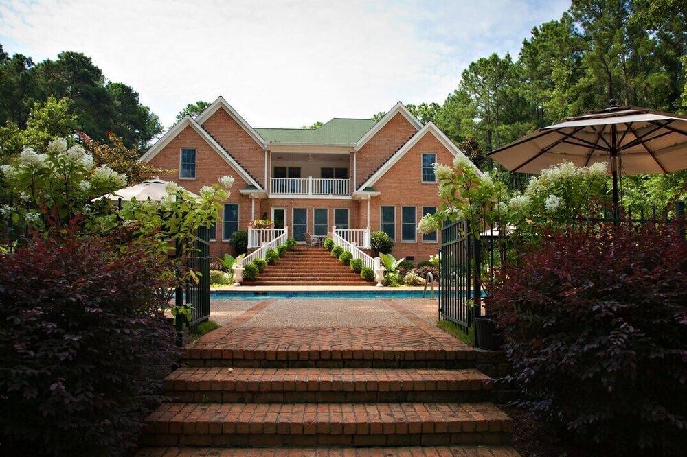 Photo of Outdoor in Appling