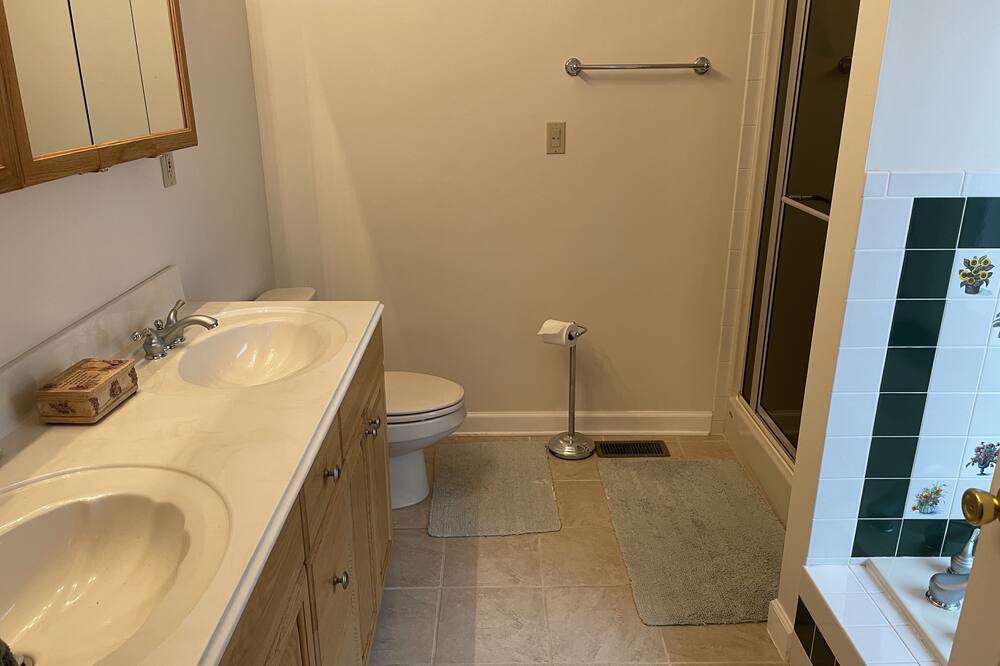 Photo of Bathroom in Anderson