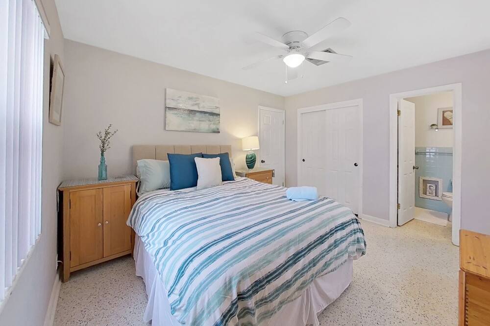 Photo of Bedroom in Toussie Terrace