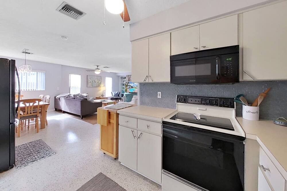 Photo of Kitchen in Toussie Terrace