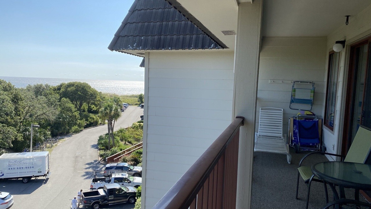 Photo of Outdoor in Folly Field
