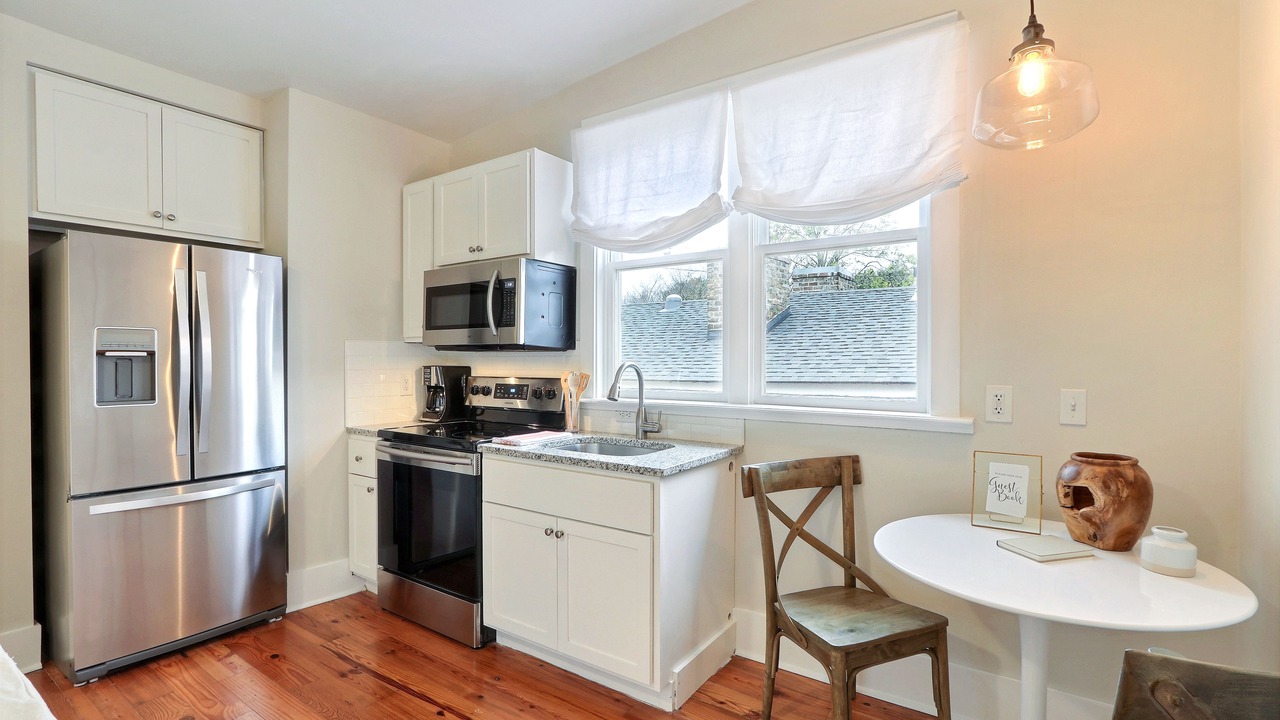 Photo of Kitchen in Beach Institute