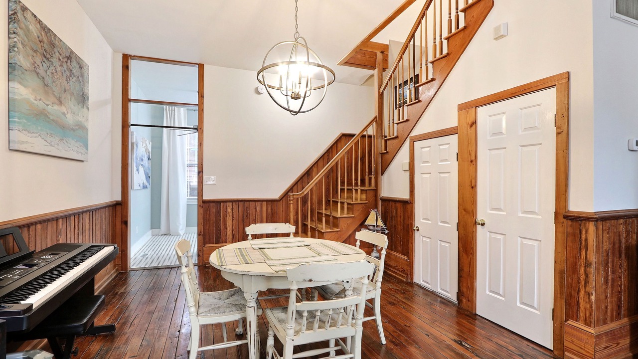 Photo of Bedroom in Beach Institute