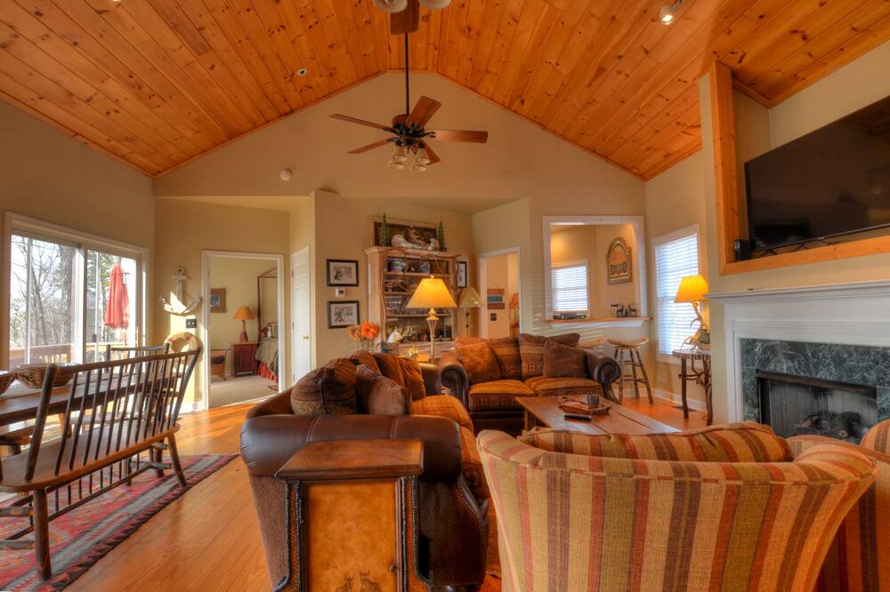 Photo of Livingroom in Westminster