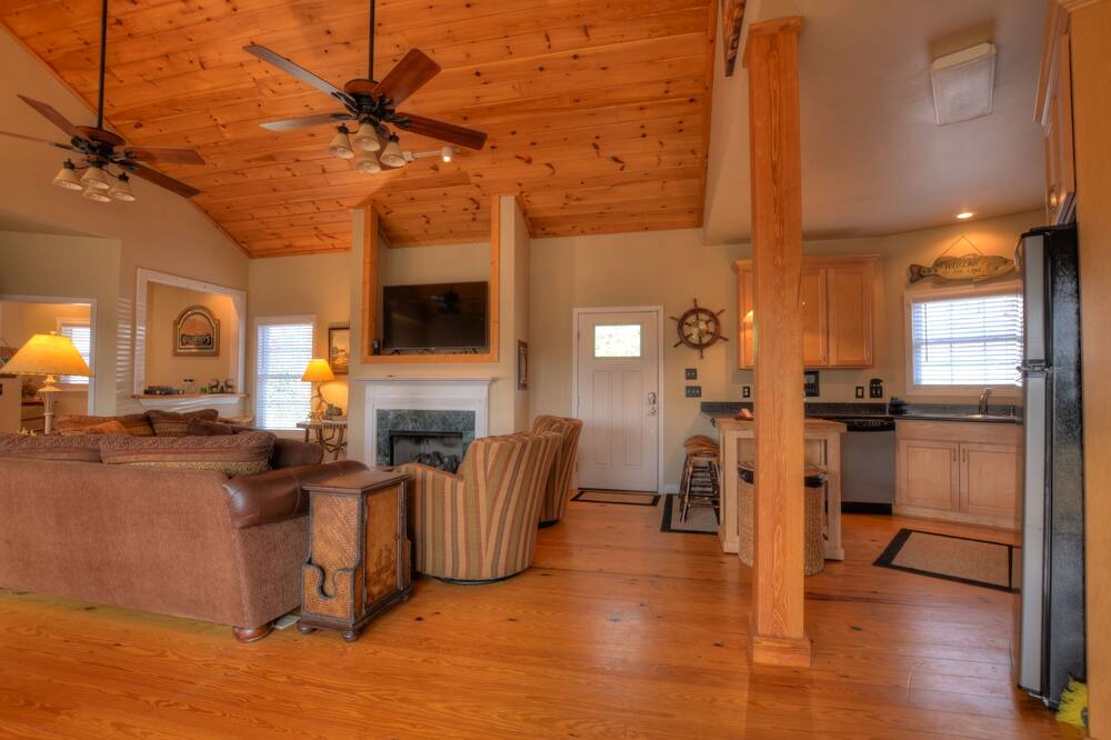 Photo of Livingroom in Westminster