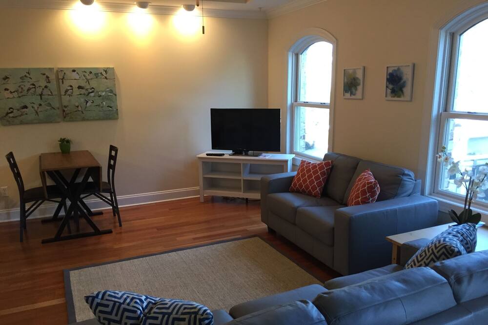 Photo of Bedroom in Old Town Bluffton