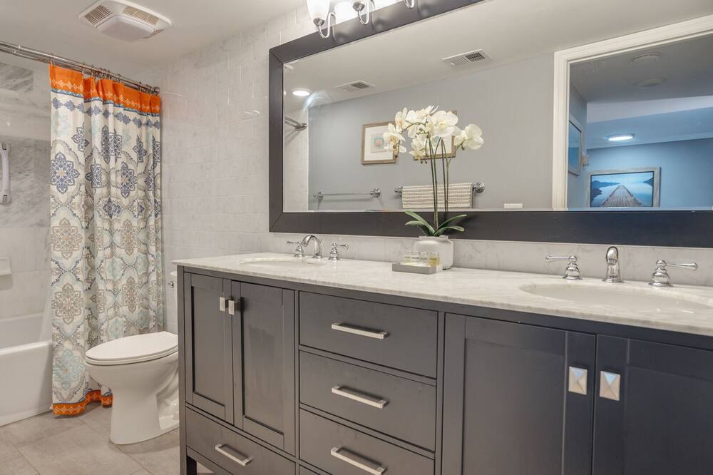 Photo of Bathroom in South Beach