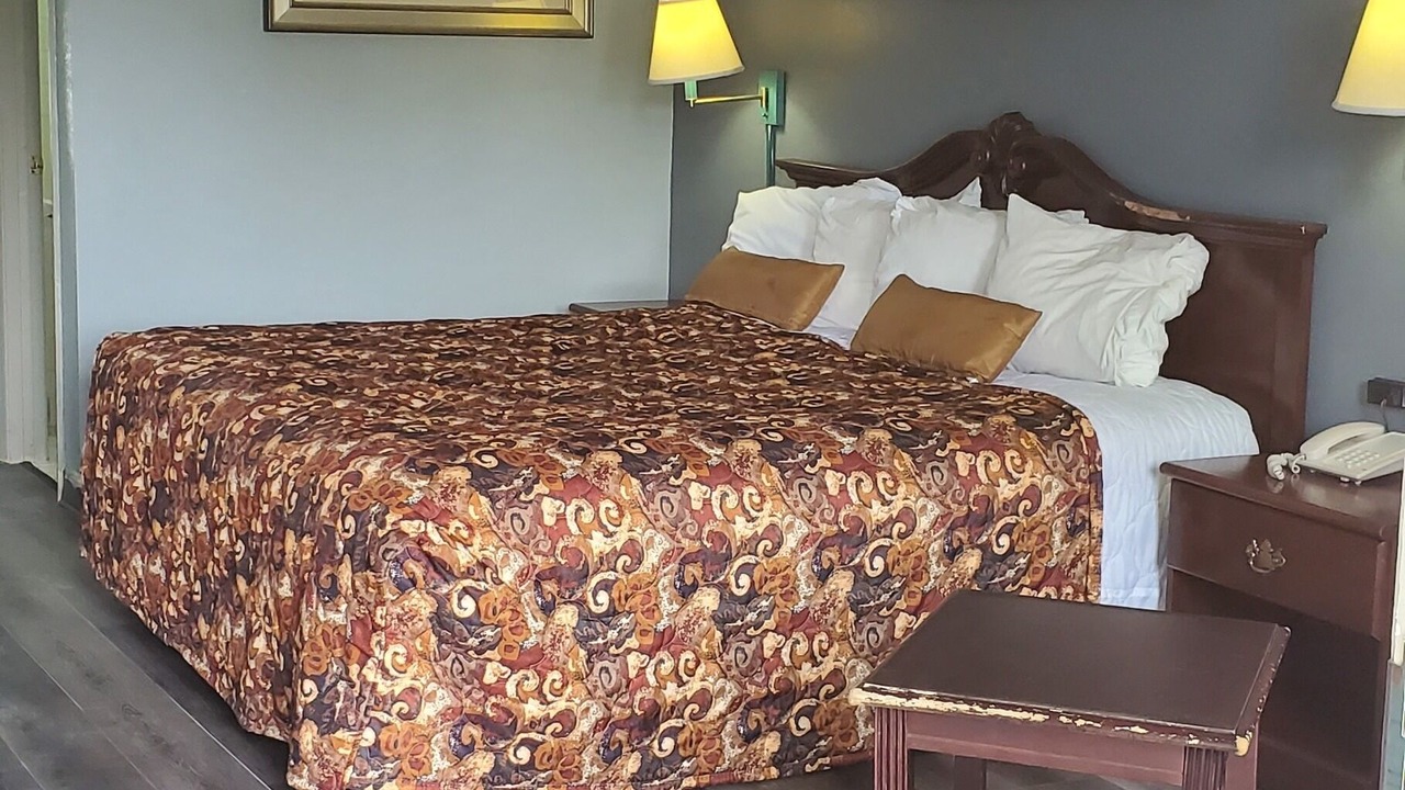 Photo of Bedroom in Estill