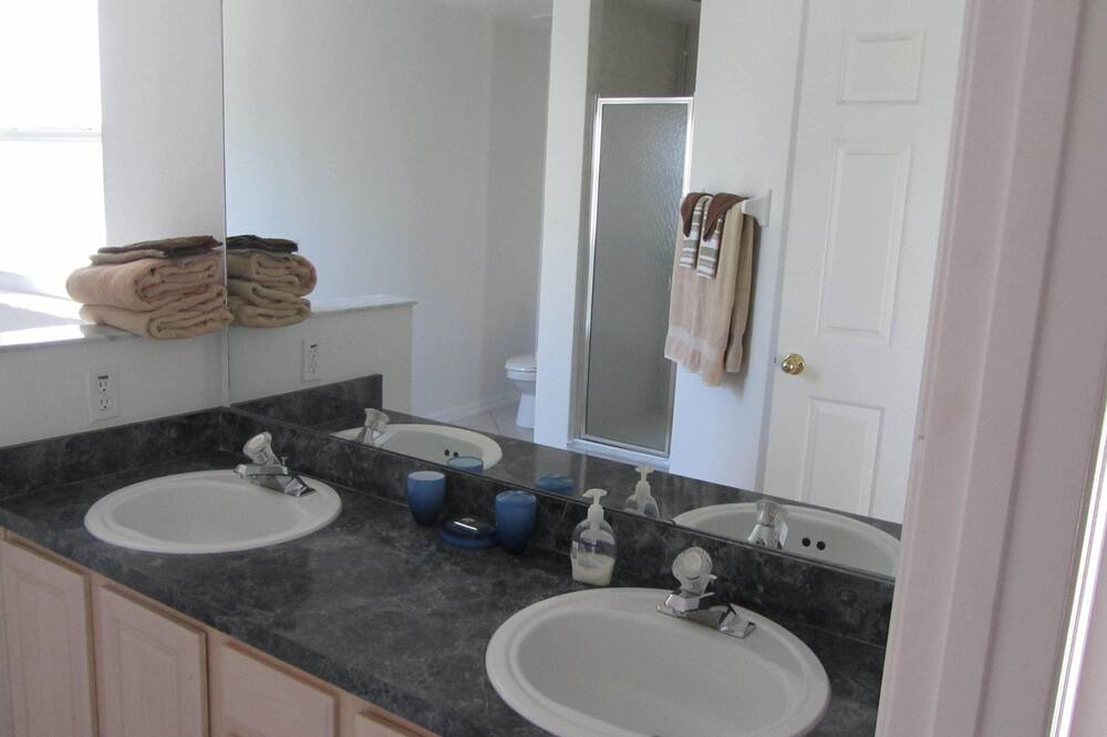 Photo of Bathroom in Kissimmee