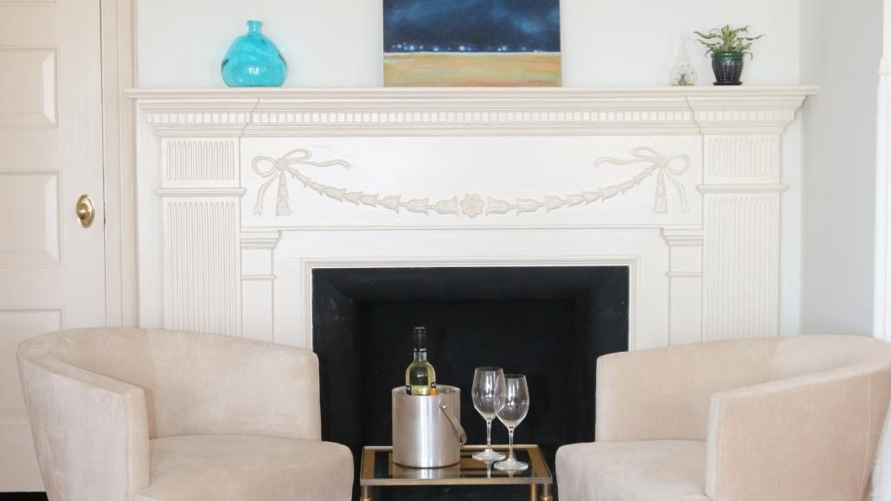 Photo of Livingroom in Downtown