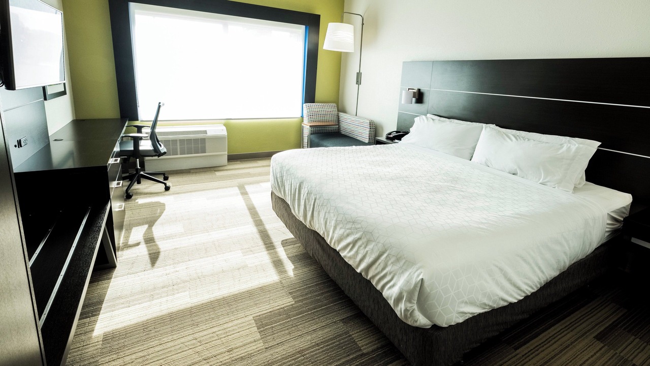 Photo of Bedroom in Commerce