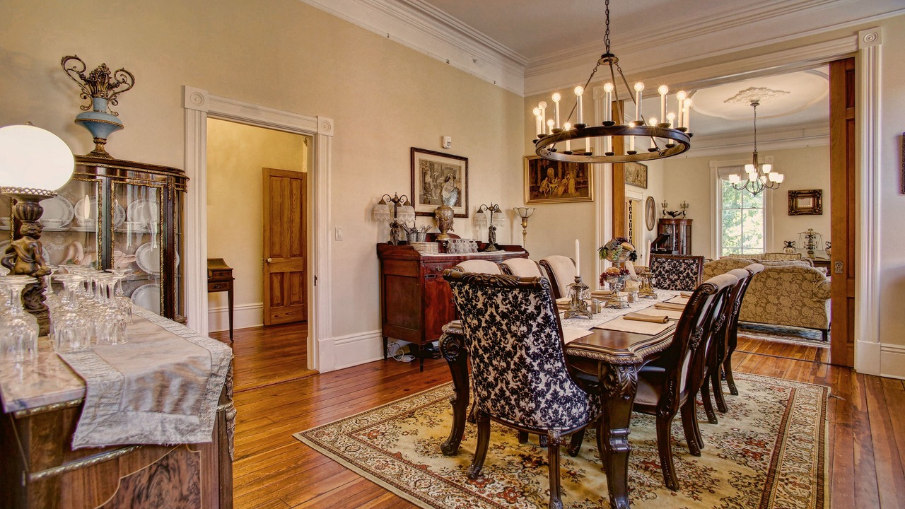 Photo of Livingroom in Historic Downtown Savannah