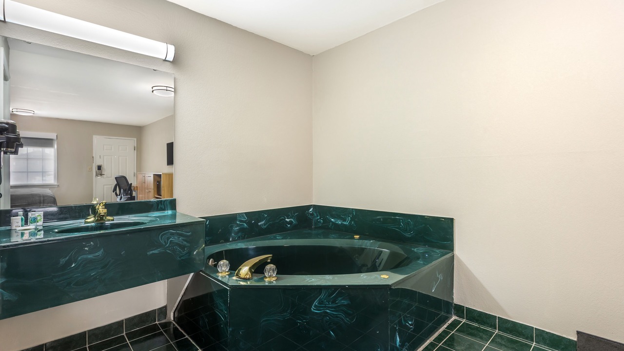 Photo of Bathroom in Orangeburg