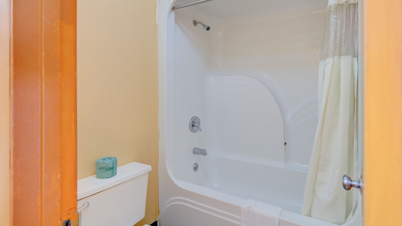 Photo of Bathroom in Kingstree