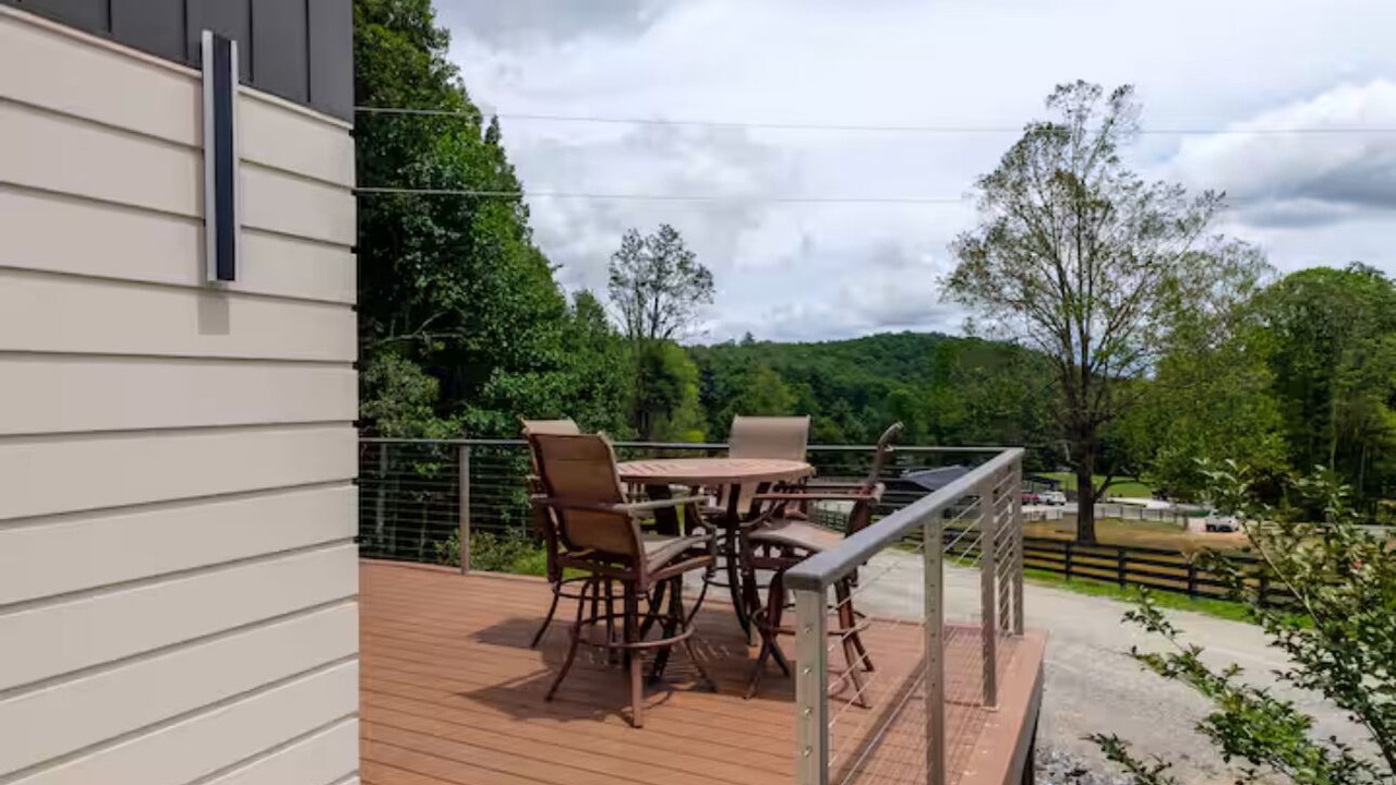 Photo of Outdoor in Balsam Grove