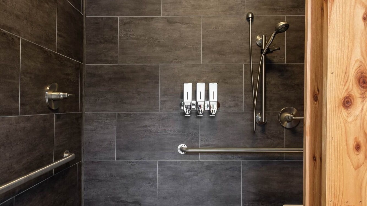 Photo of Bathroom in Balsam Grove