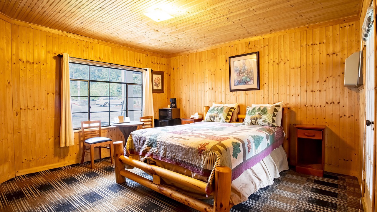 Photo of Bedroom in Cherokee