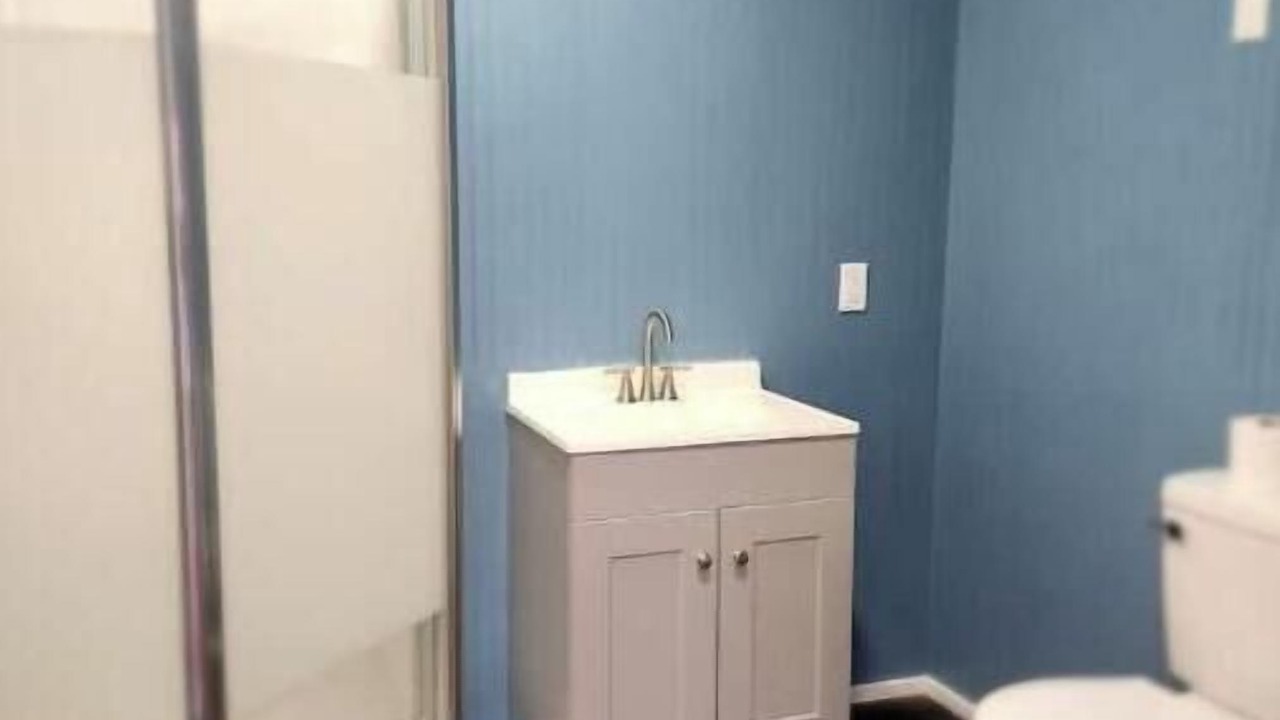 Photo of Bathroom in Baxley