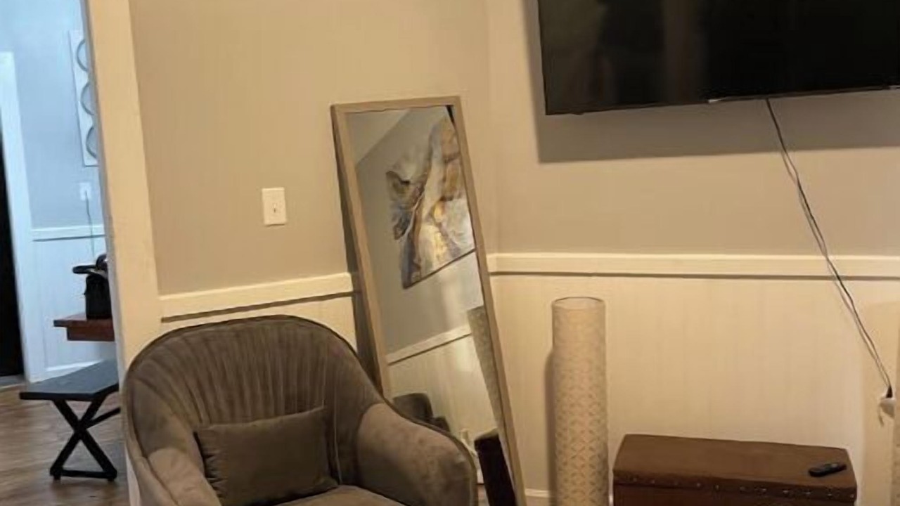 Photo of Livingroom in Dixon Park