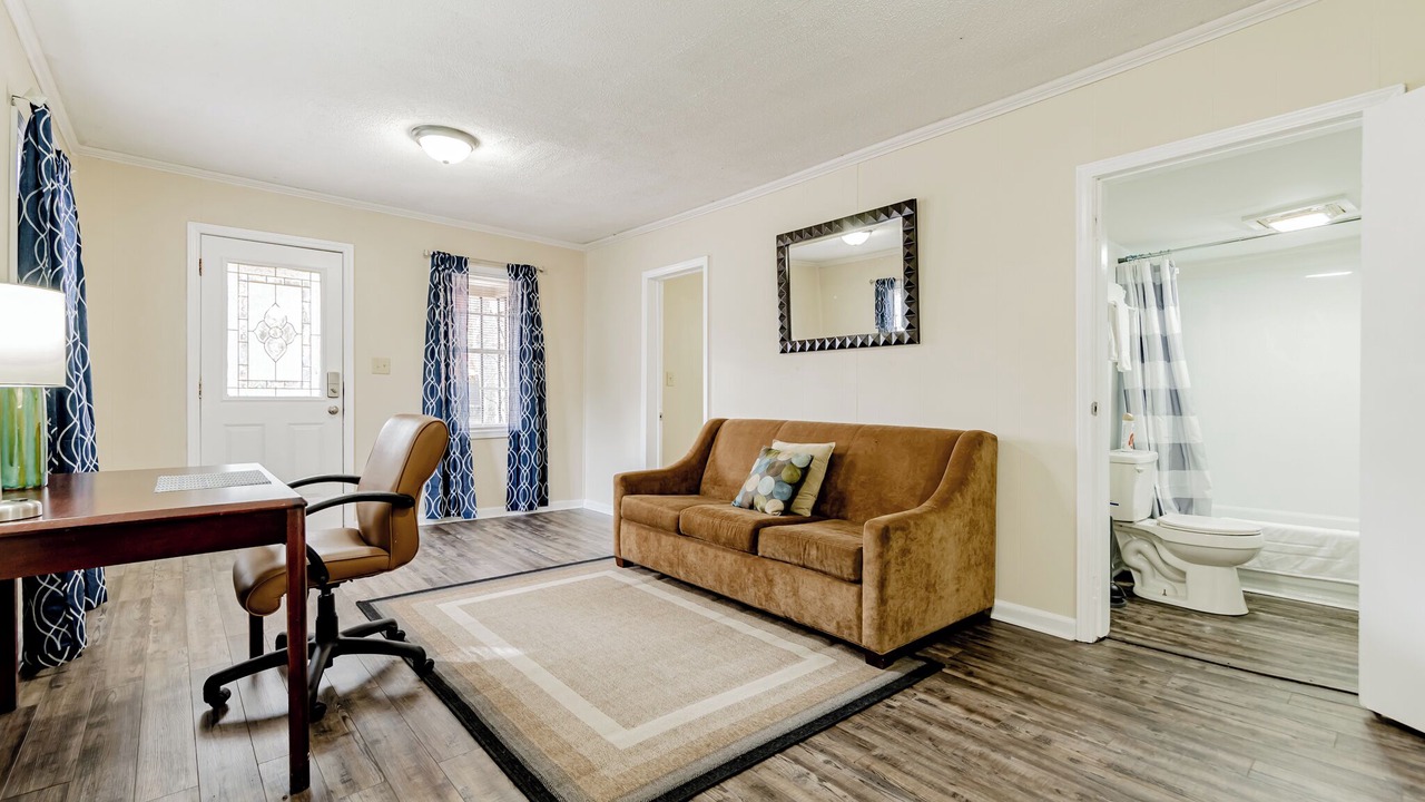 Photo of Livingroom in West Columbia