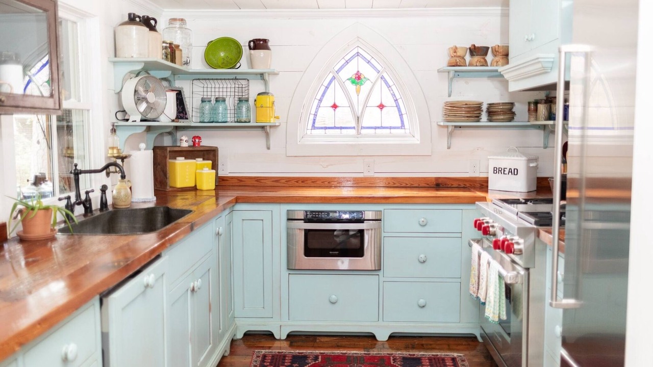 Photo of Kitchen in Modoc
