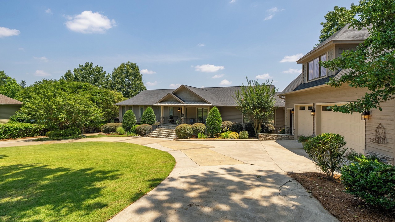 Photo of Outdoor in Chapin