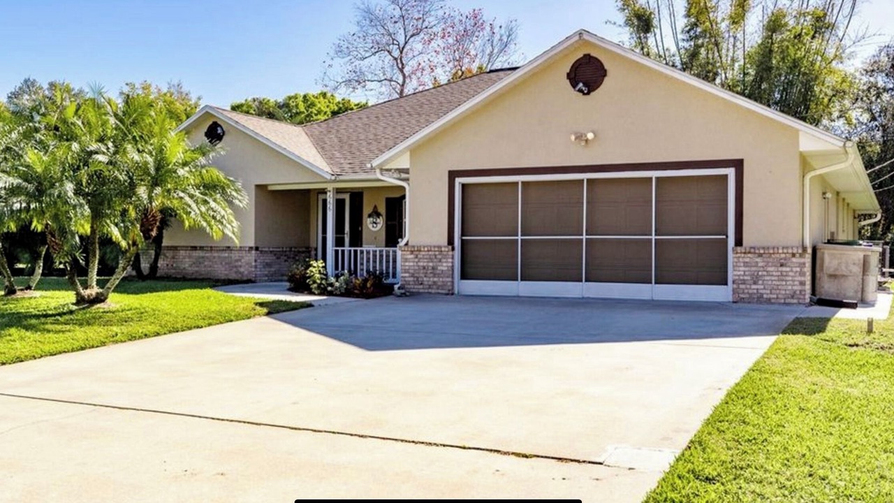 Photo of Outdoor in Sebastian Highlands