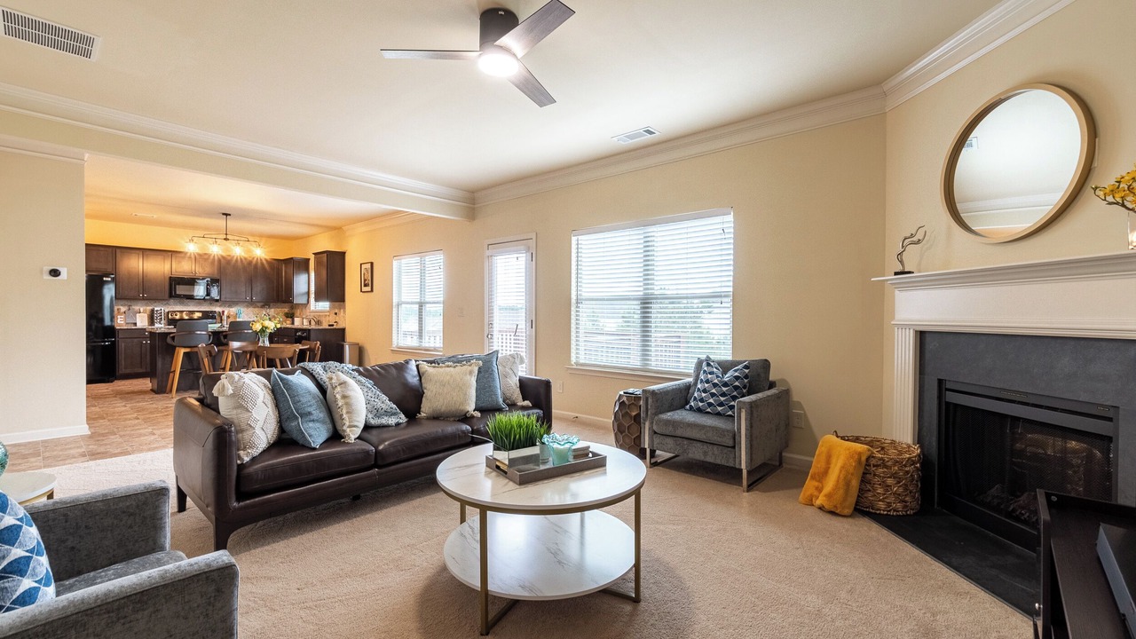 Photo of Livingroom in Dacula