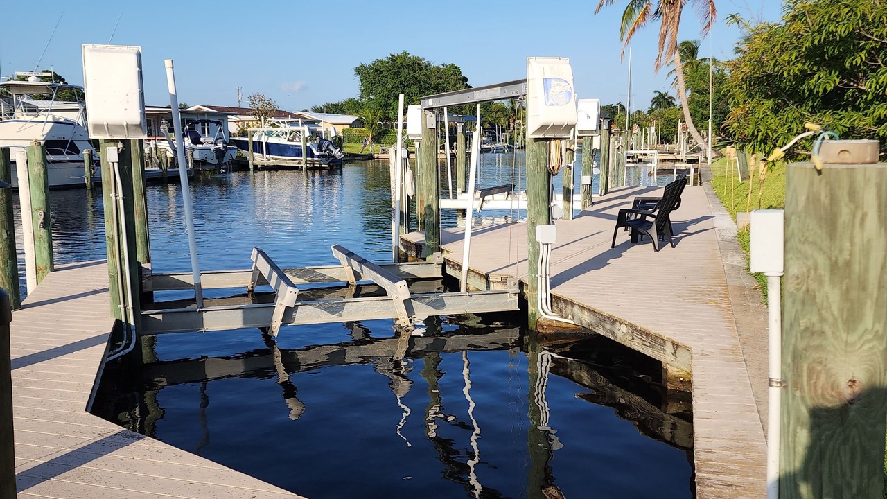 Photo of Outdoor in Lochmoor Waterway Estates