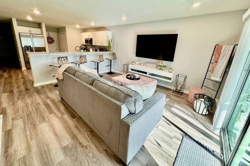 Photo of Livingroom in St. Cloud