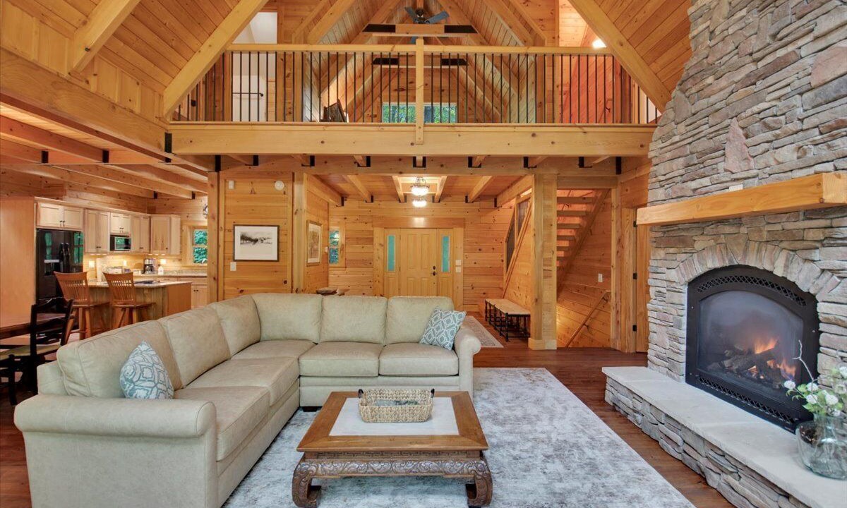 Photo of Livingroom in Mountain Rest