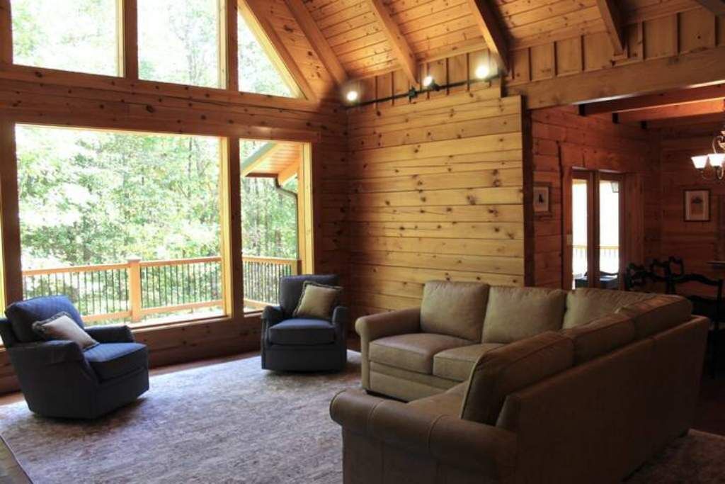 Photo of Livingroom in Mountain Rest