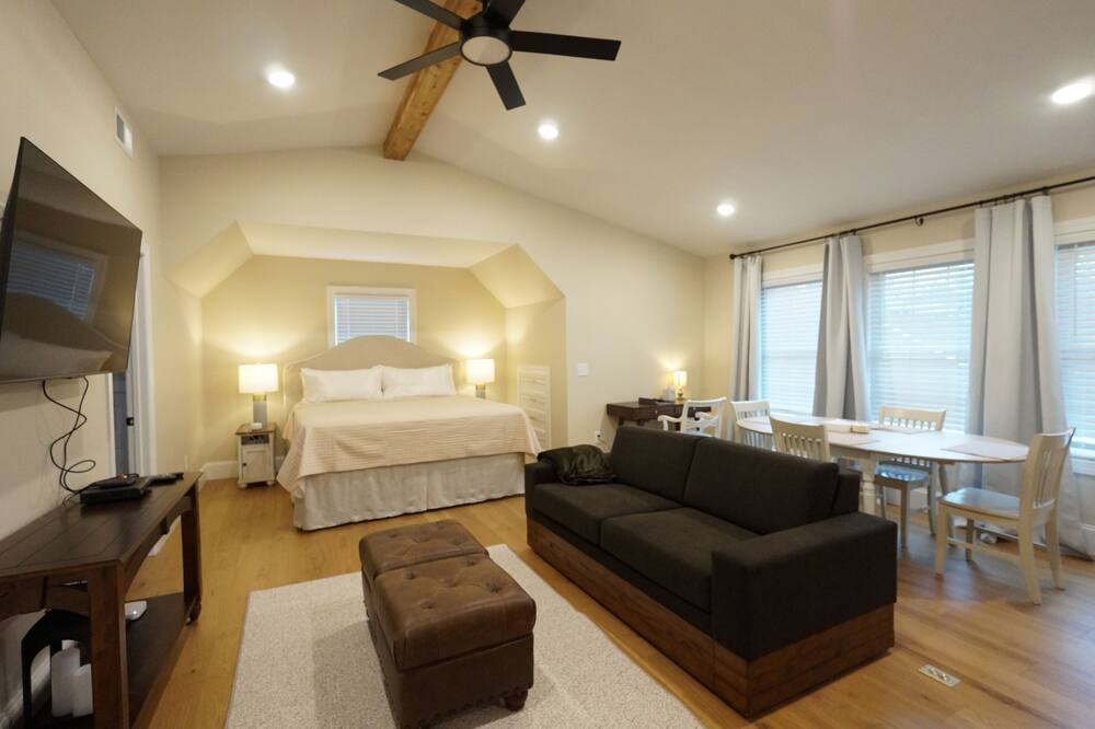 Photo of Livingroom in Greer