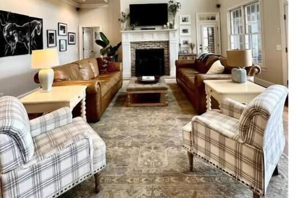 Photo of Livingroom in Aiken
