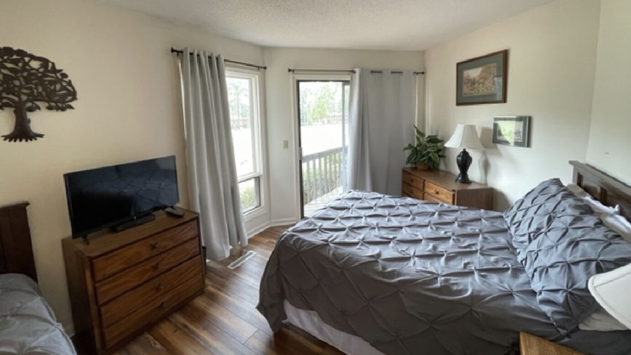 Photo of Bedroom in Foxfire