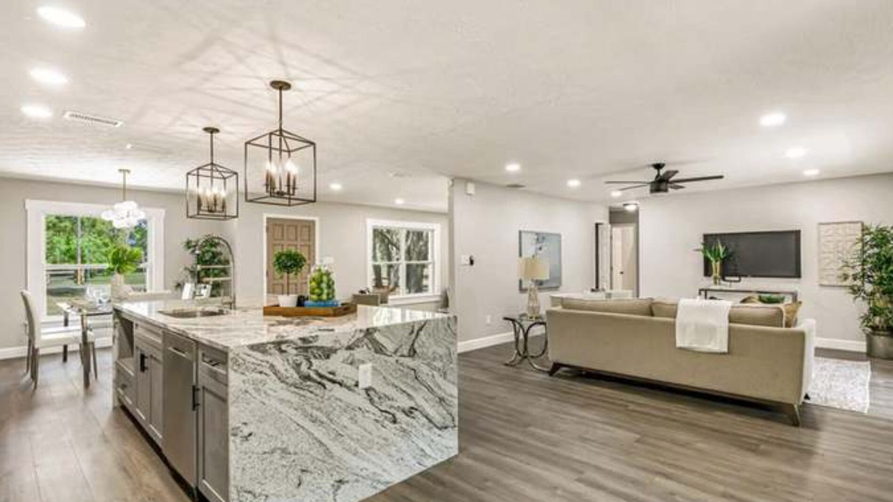 Photo of Livingroom in Wesley Chapel