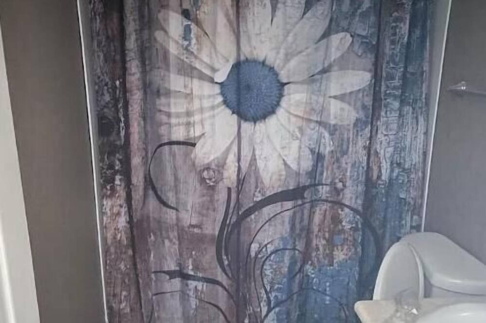 Photo of Bathroom in White Stone