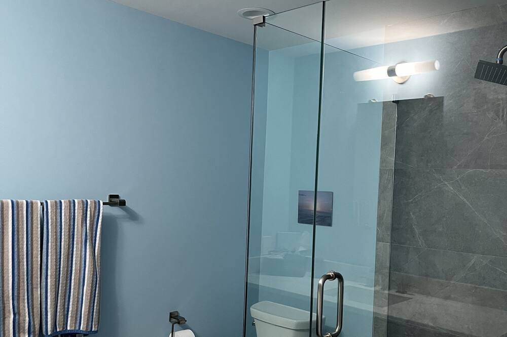 Photo of Bathroom in Melbourne Beach