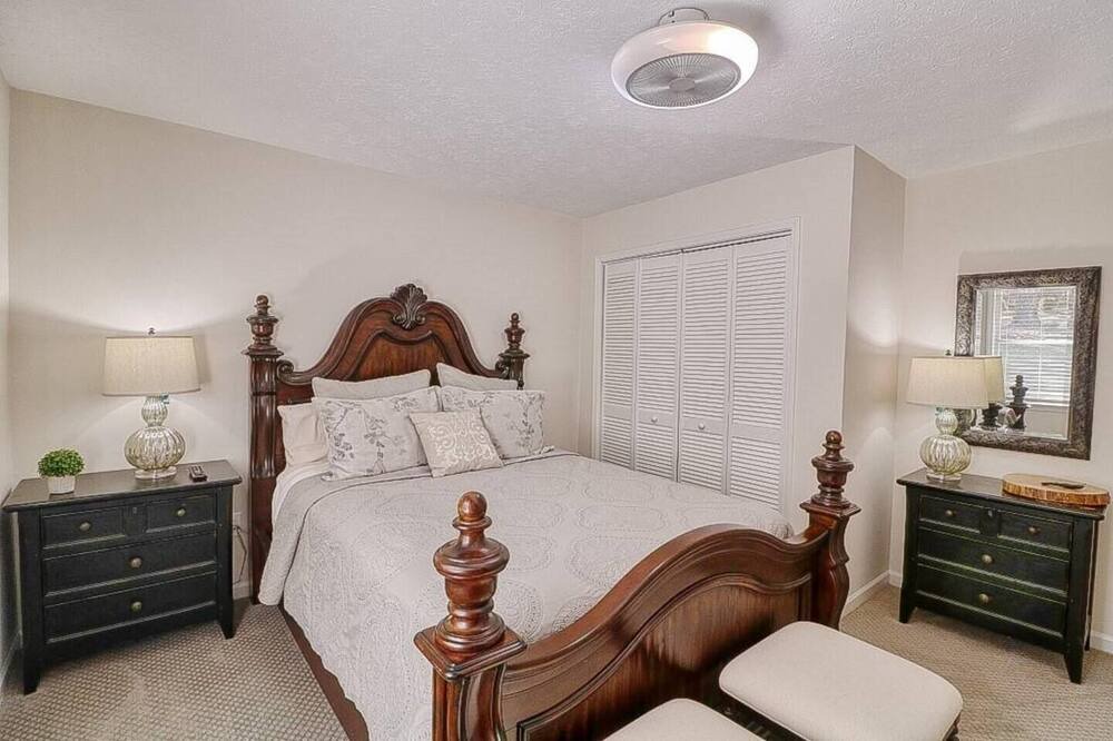 Photo of Bedroom in Dacula