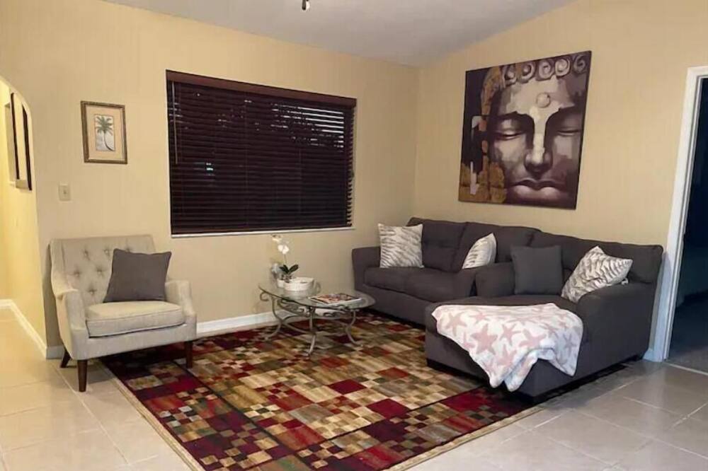 Photo of Livingroom in Sebring