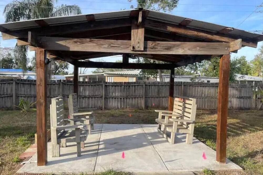 Photo of Others in Sebring