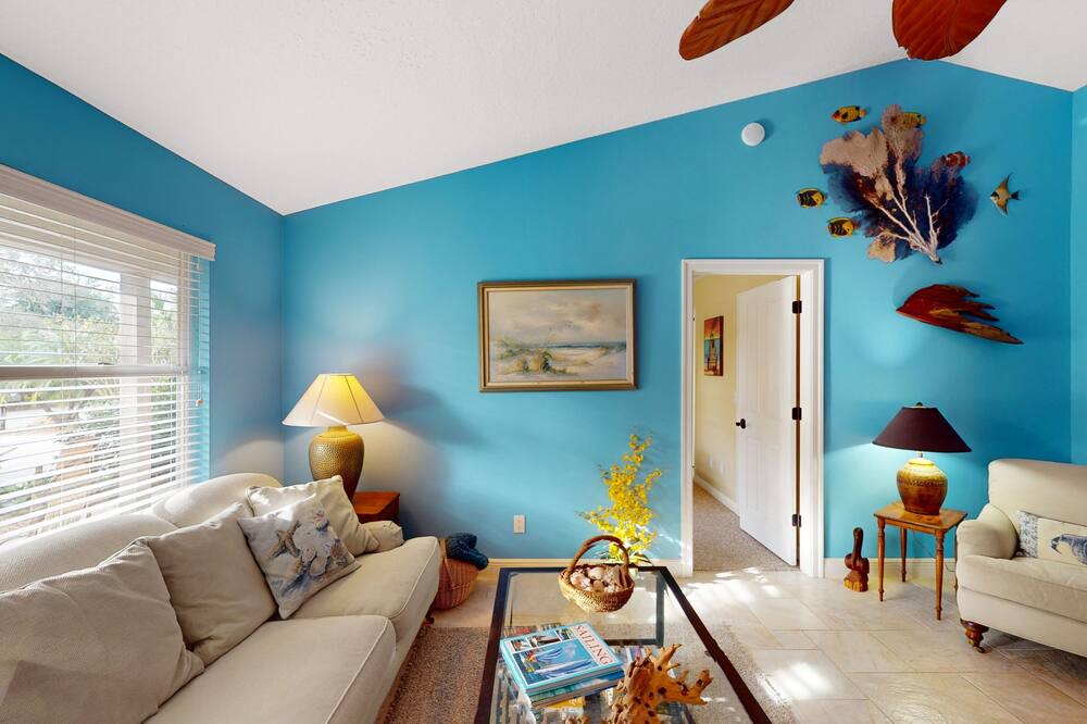 Photo of Livingroom in Sebastian Highlands