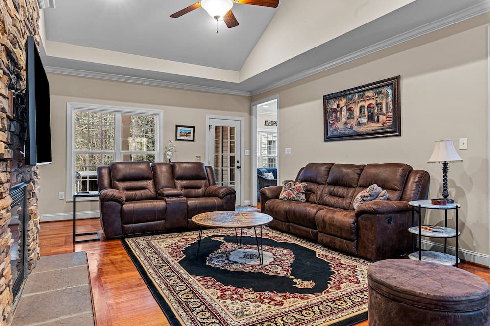 Photo of Livingroom in Southern Pines